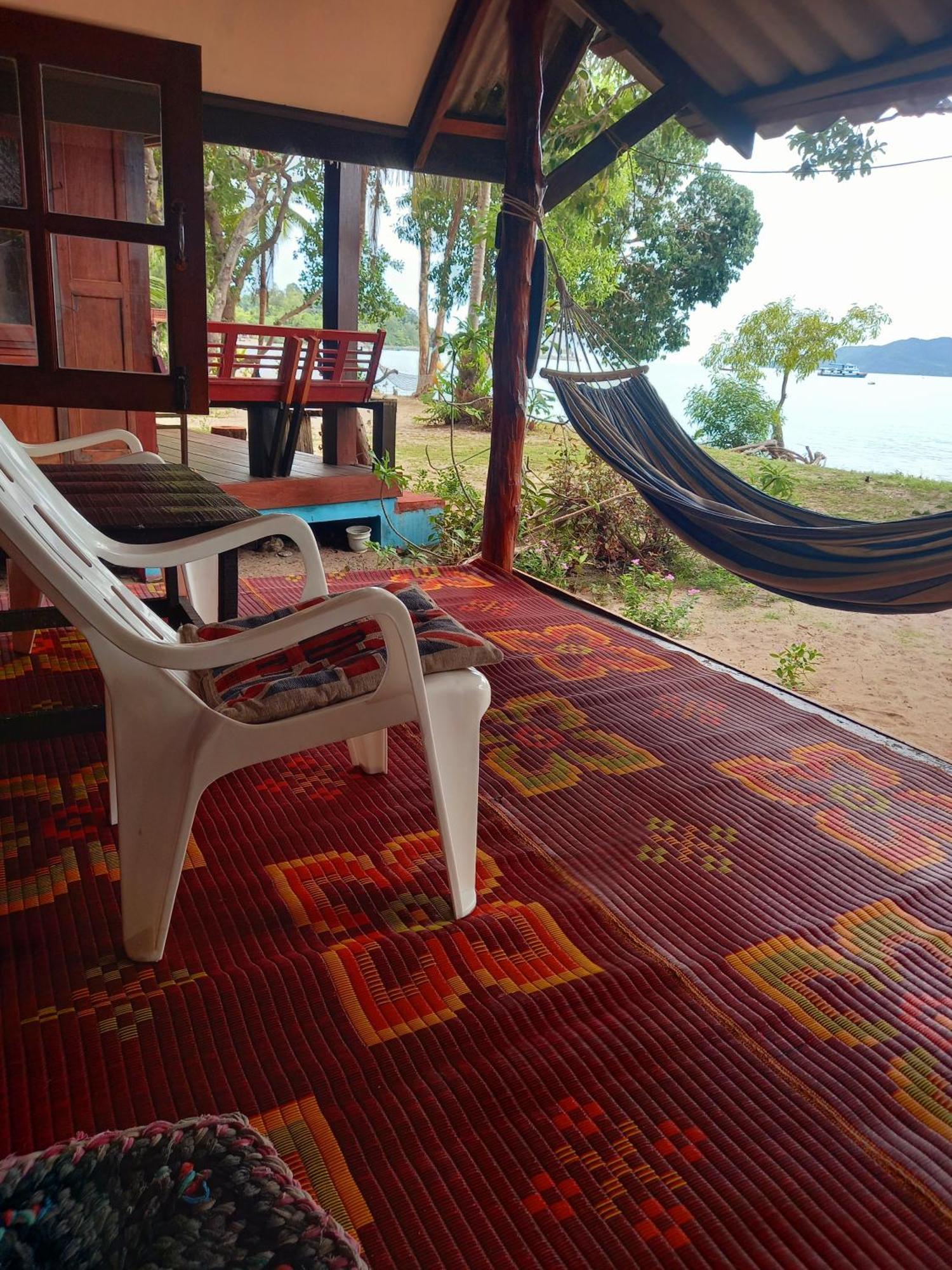 Sabai Sabai Beach Bungalows Koh Phayam Zimmer foto